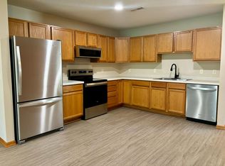 323 Williamsburg Pl #C, New Richmond, WI 54017
