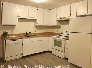 717 SE Centennial St, Bend, OR 97702