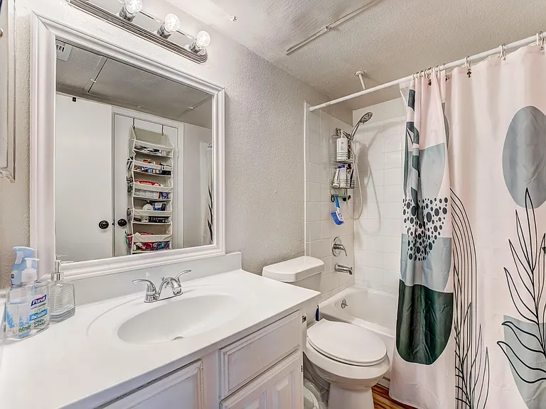 6001 Reims Rd #301 — Photo 18