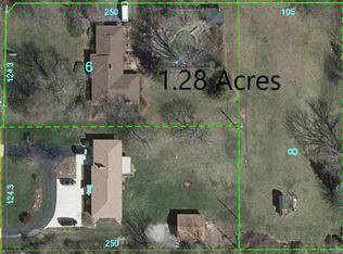 7832 Coldwater Rd, Fort Wayne, IN 46825