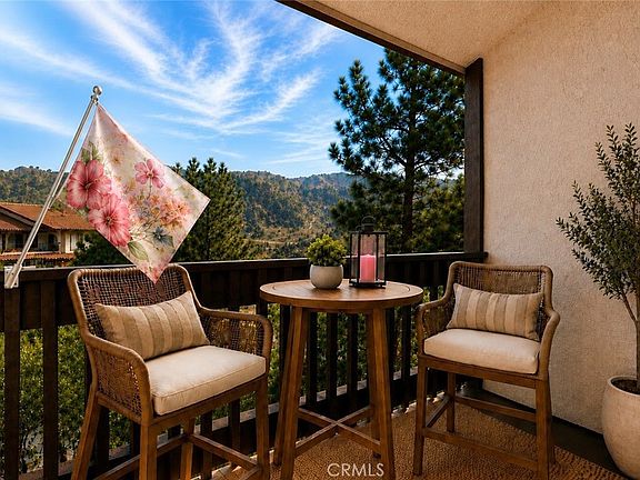 3rd image of 17255 Palisades Cir