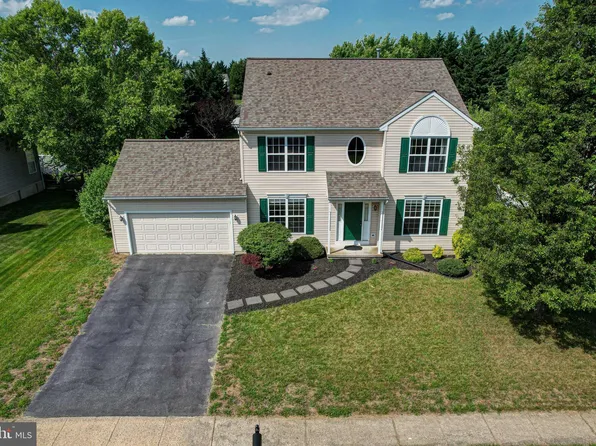 9 Silver Lake Dr, Middletown, DE 19709