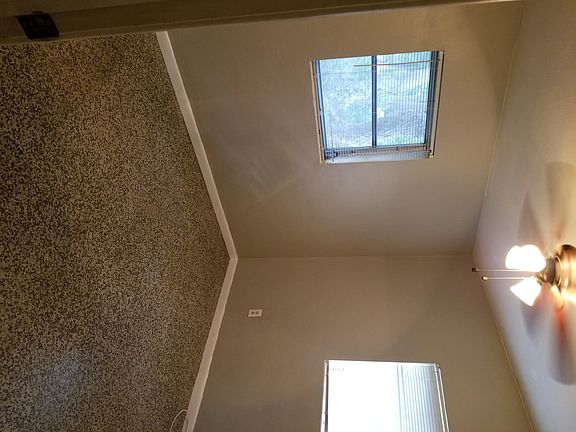 5th image of 4307 Hurd Ave