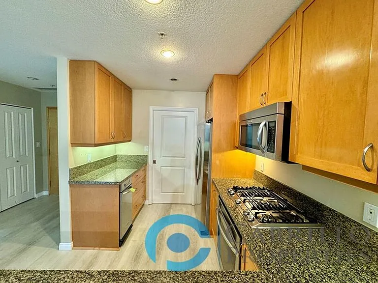 850 Beech St #504 — Photo 16