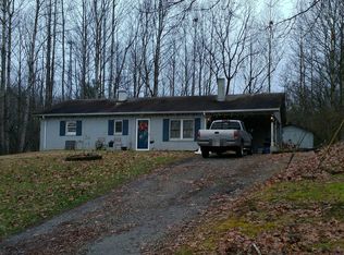 176 E Cleve St, Mount Airy, NC 27030