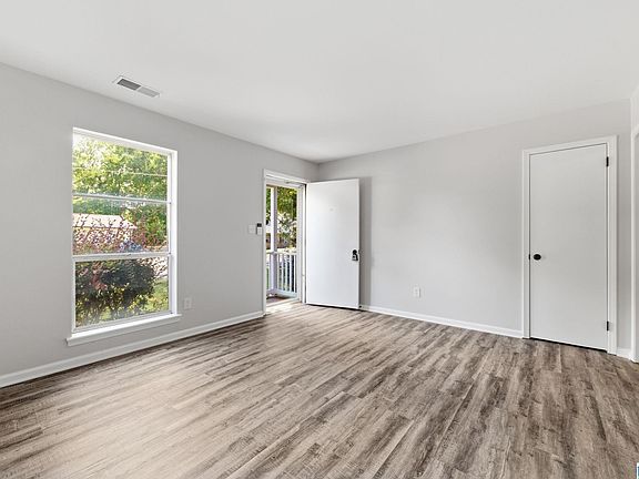 2nd image of 119 Opal Ave