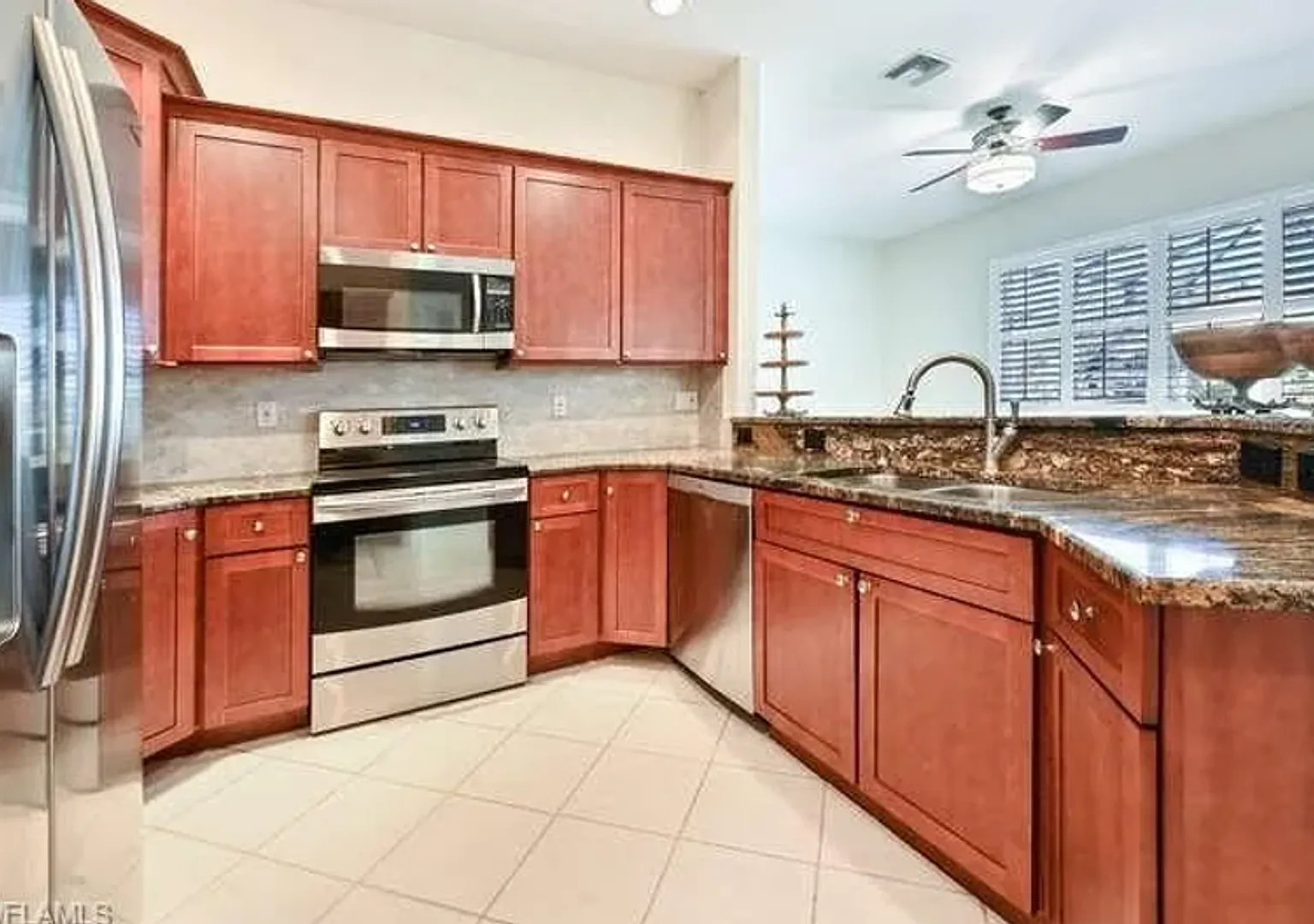 Lakefront 3 Bed + Den 2 bath home with pool and spa tub in Waterways of Naples Community — Photo 4