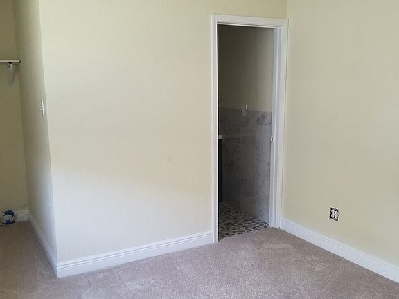 4th image of 218 SW 20th St APT 5