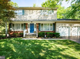 4 Catawba Dr, Hamilton, NJ 08690