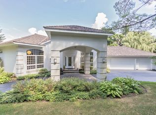 1008 Bay Rd, McHenry, IL 60051