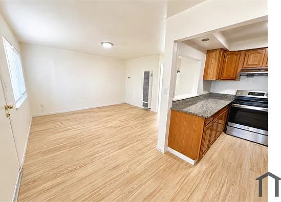 2 bed, 710 sqft, $2,800 — Photo 1