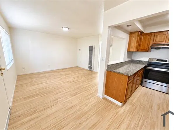 5817 E 16th St #B, Oakland, CA 94621