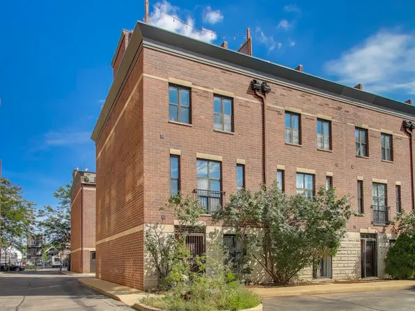 1816 N Spaulding Ave Unit 8, Chicago, IL 60647