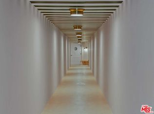 320 Saint Pierre Rd, Los Angeles, CA 90077