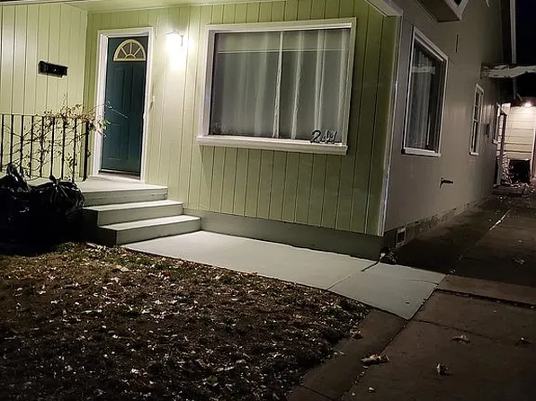 241 N Foothill Dr, Yreka, CA 96097