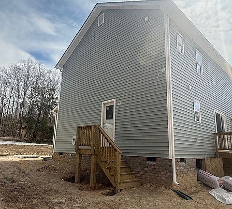 3rd image of 1526 New Town Rd