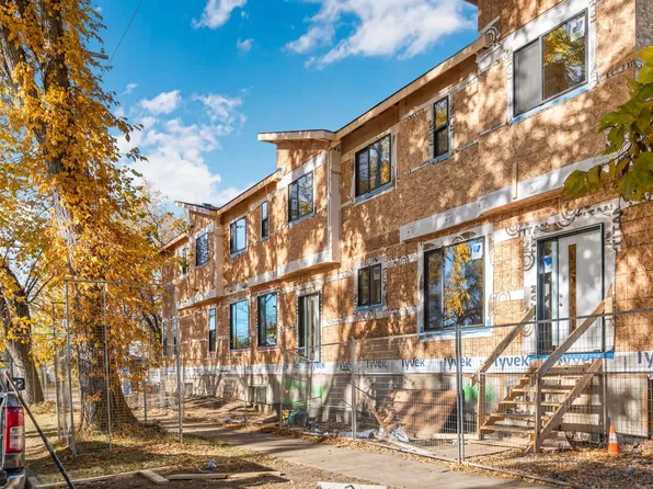 12303 106th St NW, Edmonton, AB T5G 2S3