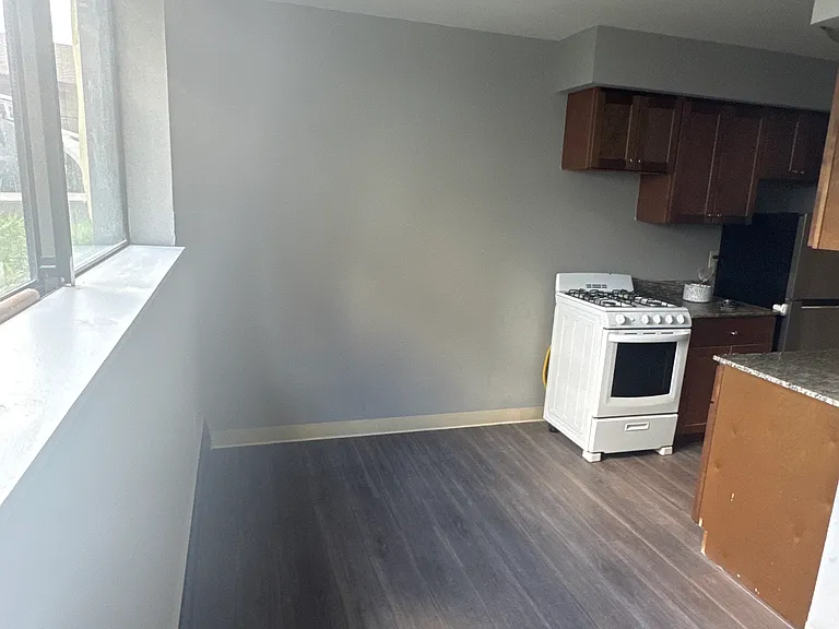 3200 Minnehaha Ave #0 — Photo 2