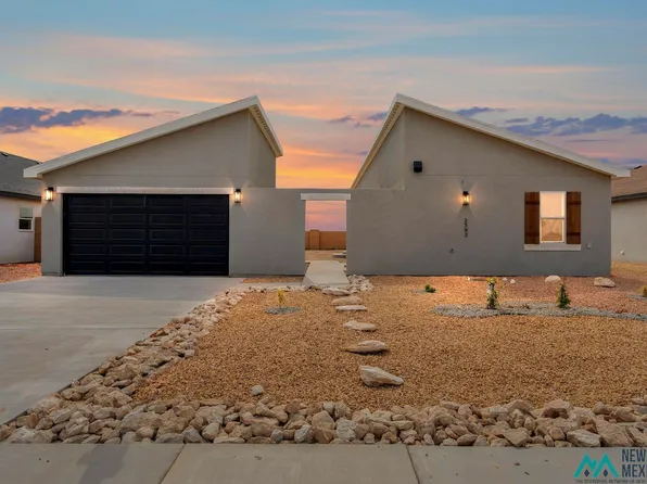 2302 Magnolia Ln, Roswell, NM 88201