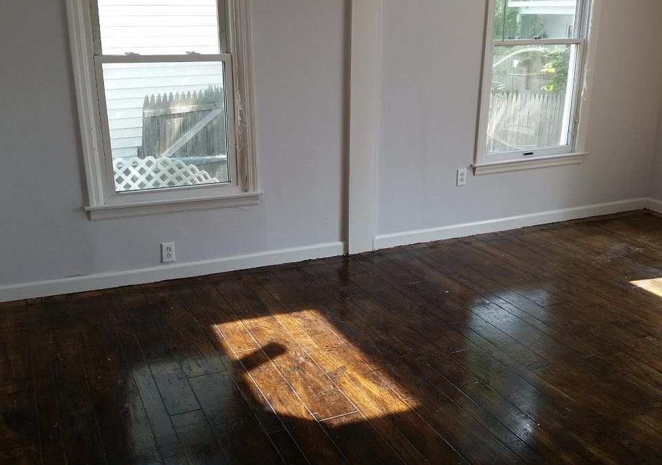 Bedroom2 with private deck