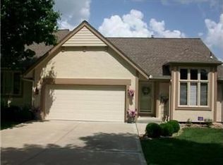 8507 Westridge Rd, Raytown, MO 64138