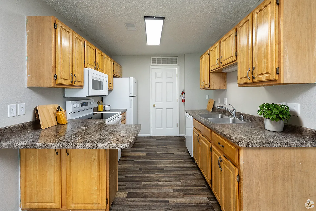 Building Photo - Georgetown Townhomes