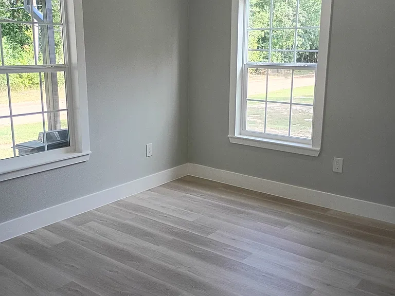 982 Dundee St — Photo 10