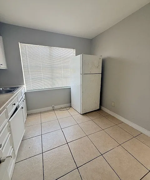 7004 Capitol St — Photo 2