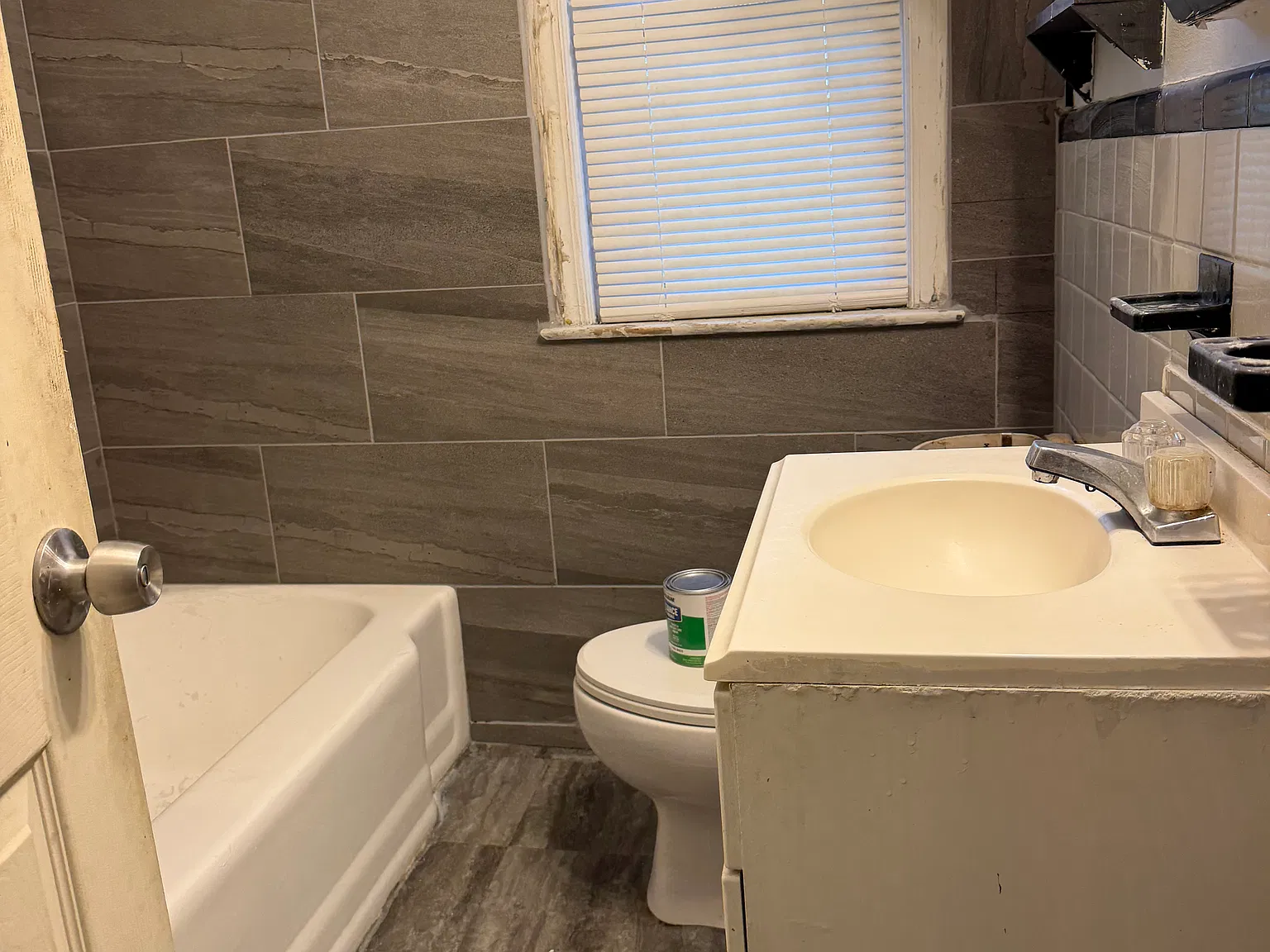 3 bed, 1358 sqft, $1,250 — Photo 3