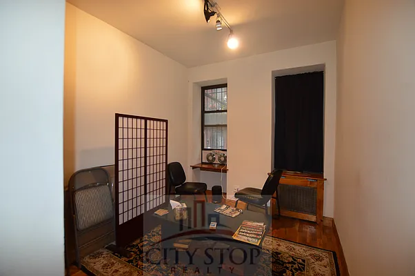 Rented by City Stop Realty | media 11