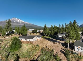 306 Woodridge Ct, Weed, CA 96094