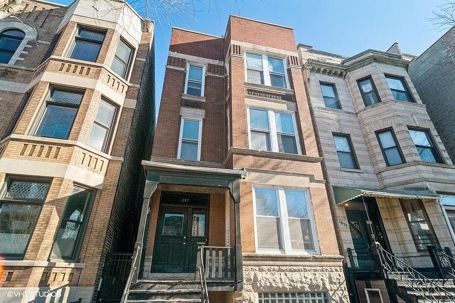 1st image of 1039 N Damen Ave APT 3