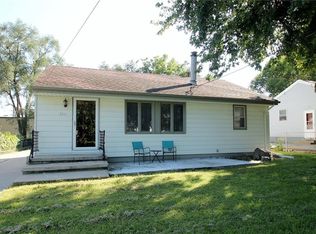2511 E Douglas Ave, Des Moines, IA 50317