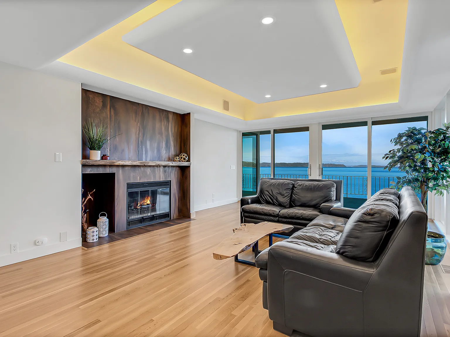 5 bed, 7050 sqft, $19,000 — Photo 4
