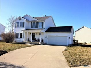 1110 Quail Hollow Dr, Bowling Green, OH 43402