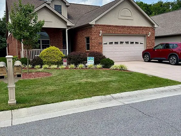 105 Alexa Ln, Christiansburg, VA 24073