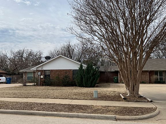 2nd image of 4925 Creekwood Dr