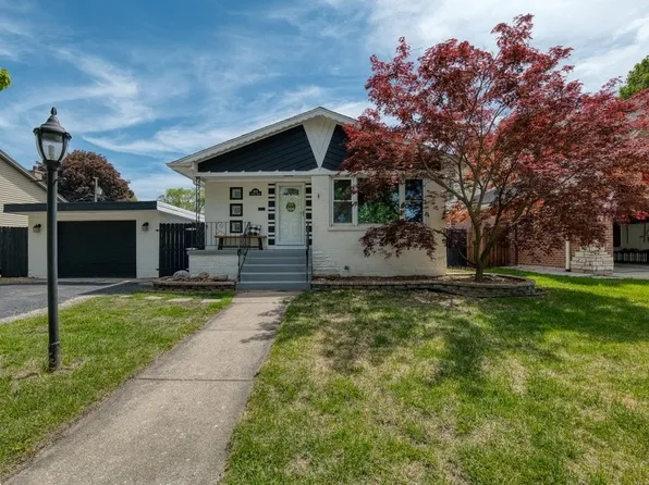 10131 S Kolin Ave, Oak Lawn, IL 60453
