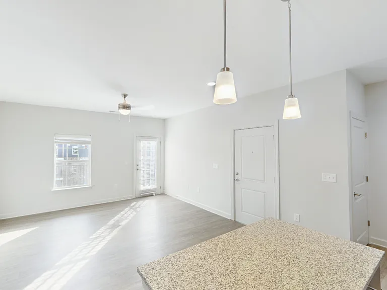 Athens Flats — Photo 12