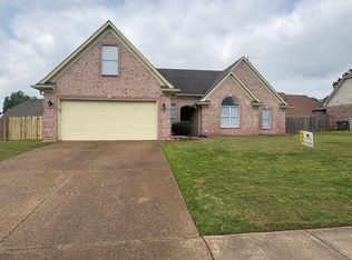 6555 Annielee St, Millington, TN 38053