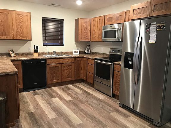 3rd image of 1410 W 5th St