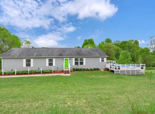 25 White Rd, Nelsonville, OH 45764