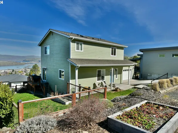 311 E Scenic Dr, The Dalles, OR 97058