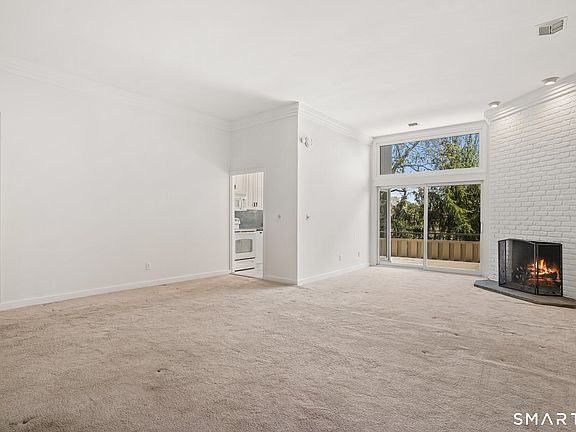 3rd image of 106 Southport Woods Dr Unit 106