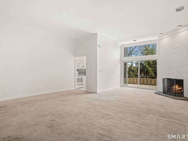 106 Southport Woods Dr #106 — Photo 3