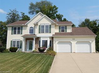 1208 Dover Dr, Medina, OH