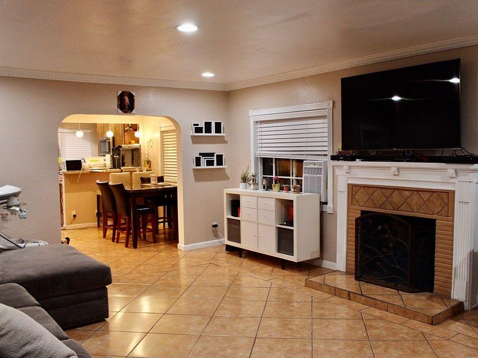 2nd image of 4061 Liberty Blvd