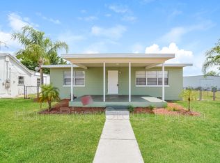 210 Merrill Ave, Dundee, FL 33838