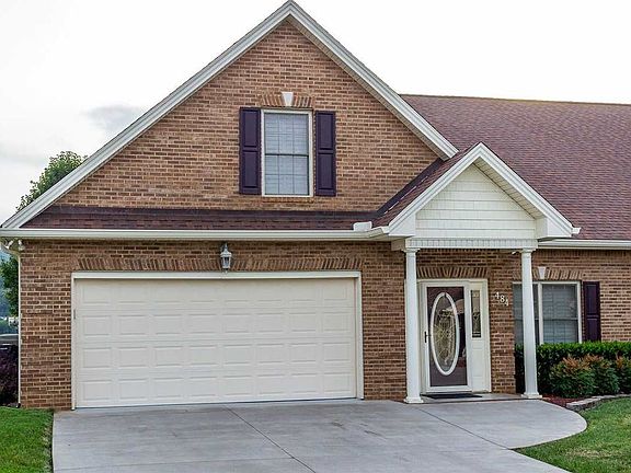 2nd image of 484 Kensington Dr