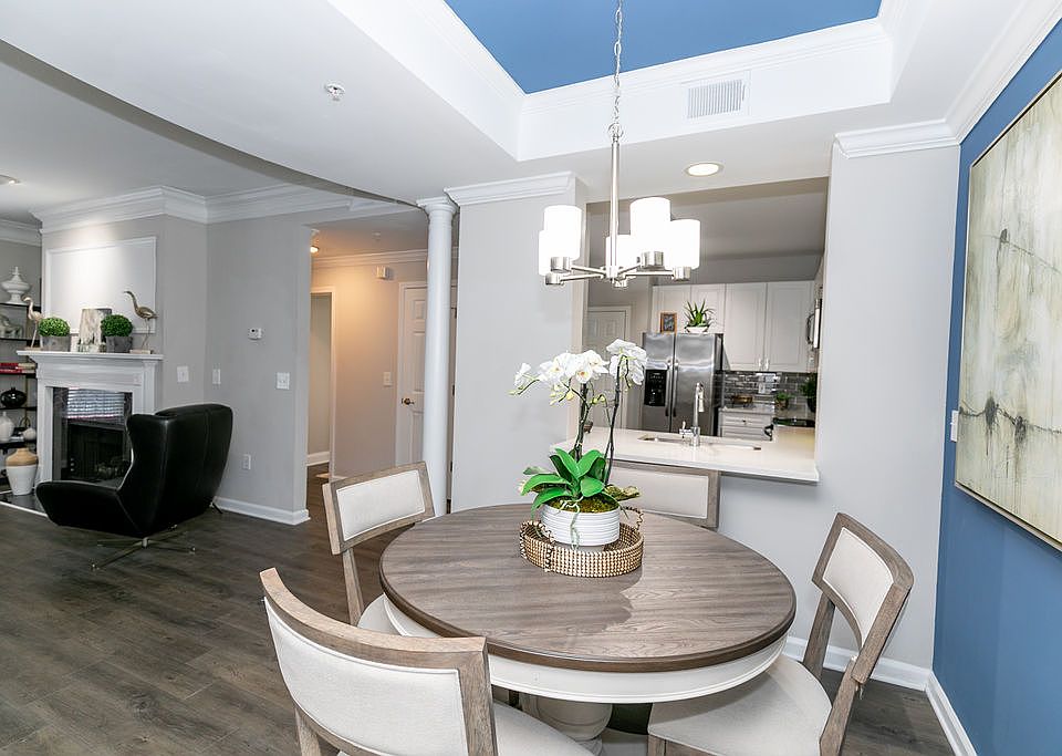 Model. Dining Room Area.